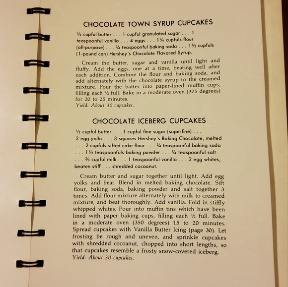 Vintage Hersheys 1934 Spiral Cookbook Revised & Expanded 1971 - Picture 7 of 17
